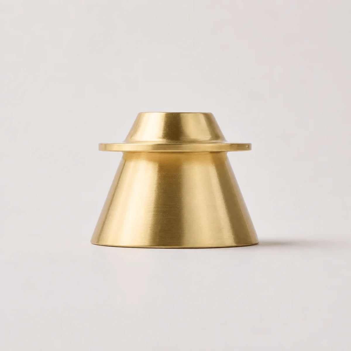 StillAura copper geometric candle holder, elegant table decoration, modern candlestick ornament.