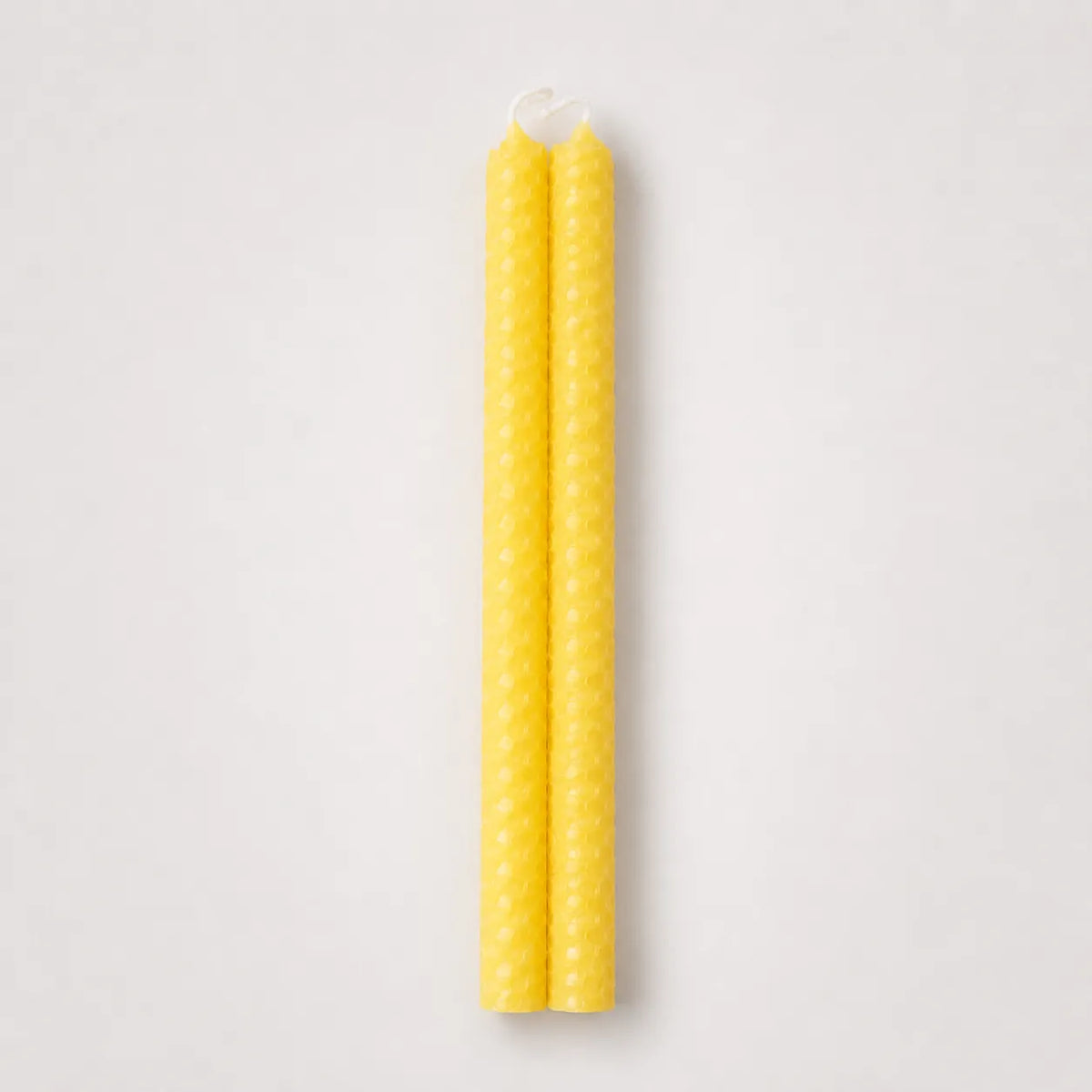 StillAura beeswax taper candle set, 25 cm, for elegant decorative candles and living room decor.